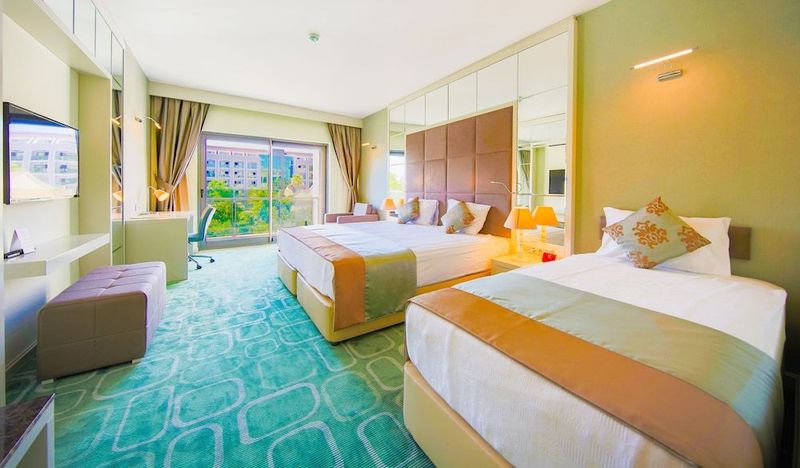 Horus Paradise Luxury Resort - Image 8