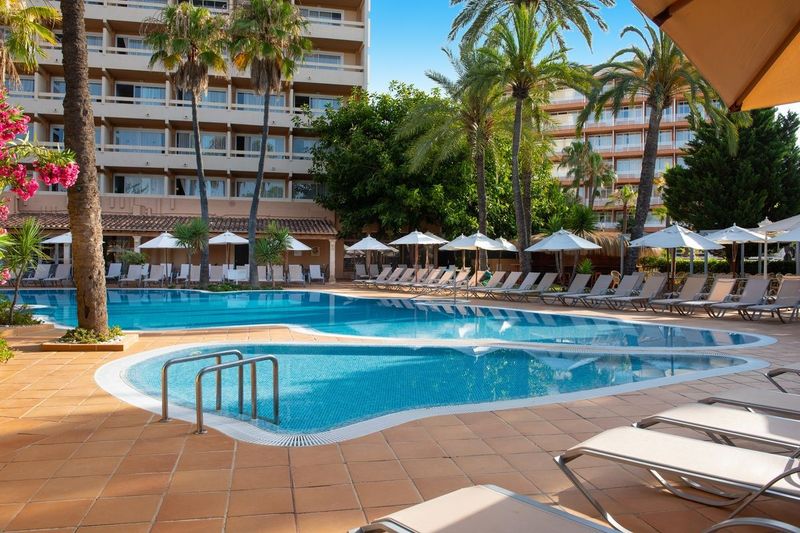 Valentin Reina Paguera Hotel - Image 6