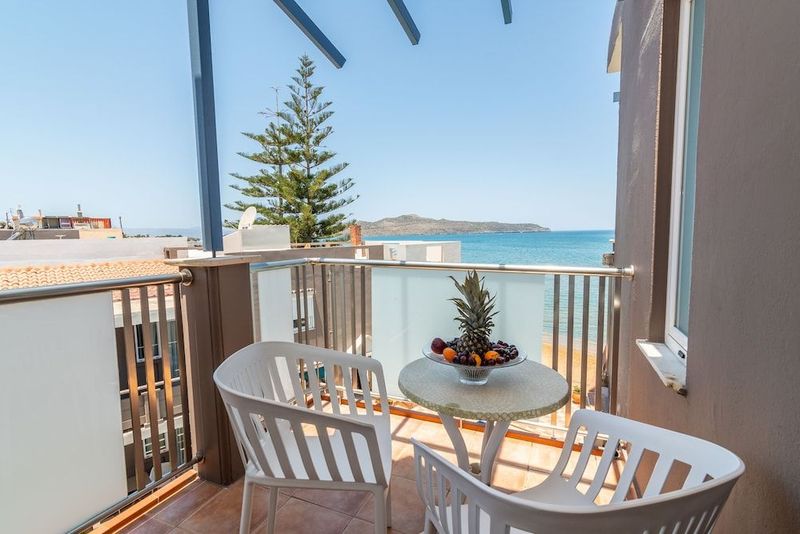 Girogaili Beach Hotel - Image 8