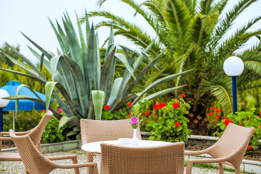 Xenios Port Marina Hotel - Image 2