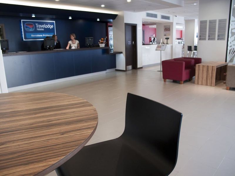 Travelodge Barcelona Poblenou - Image 4