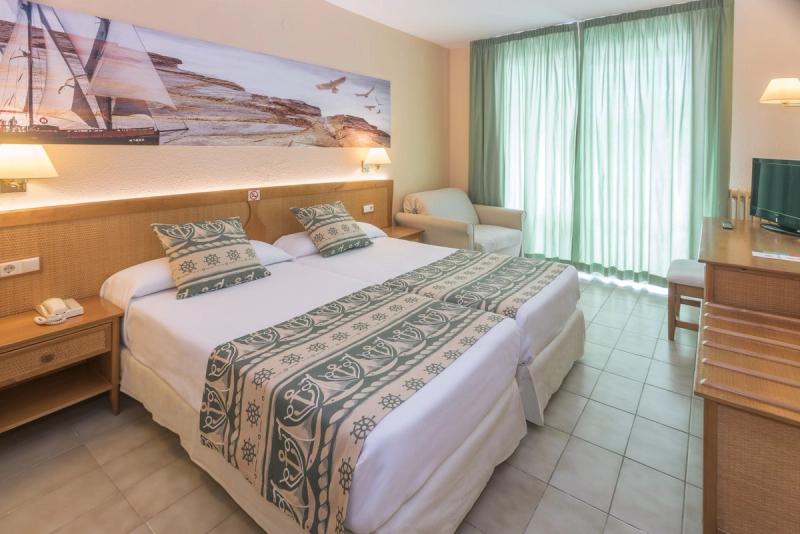 GHT Oasis Tossa & Spa - Image 3
