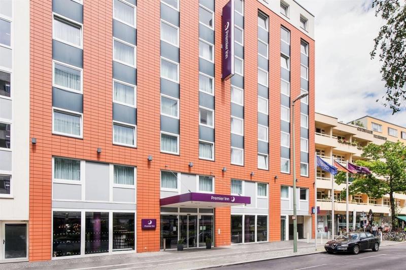 Premier Inn Berlin City Centre Hotel - Image 10