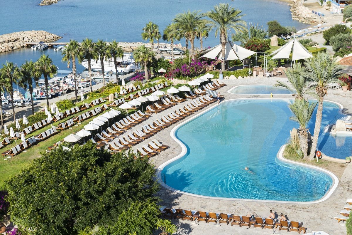 Coral Beach Hotel & Resort - Image 1