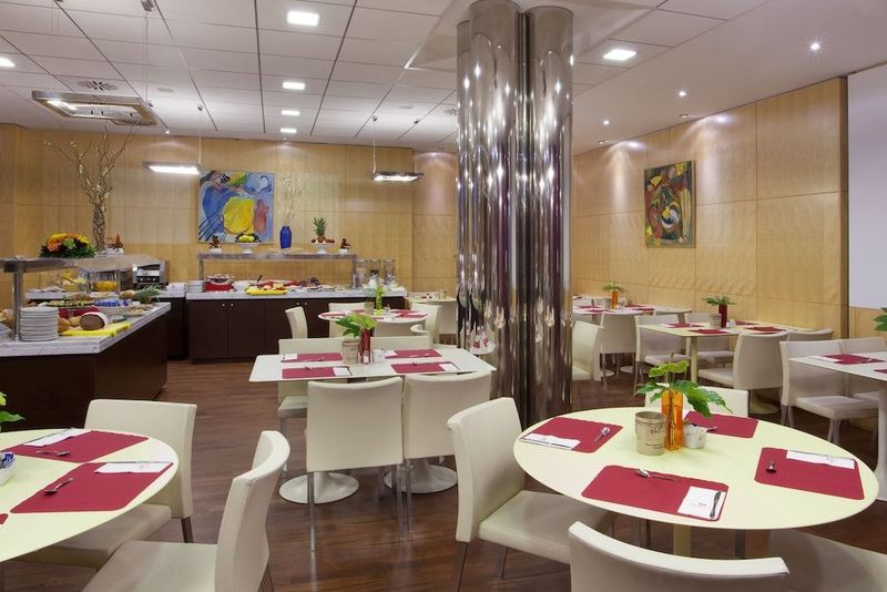 Crowne Plaza Padova - Image 6