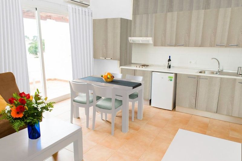 Apartamentos Vista Alegre - Image 2
