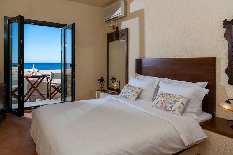 Porto Sisi Hotel Apartments - Image 3