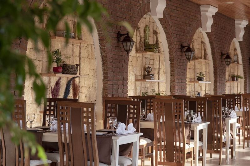 Club Paradiso Hotel - Image 3