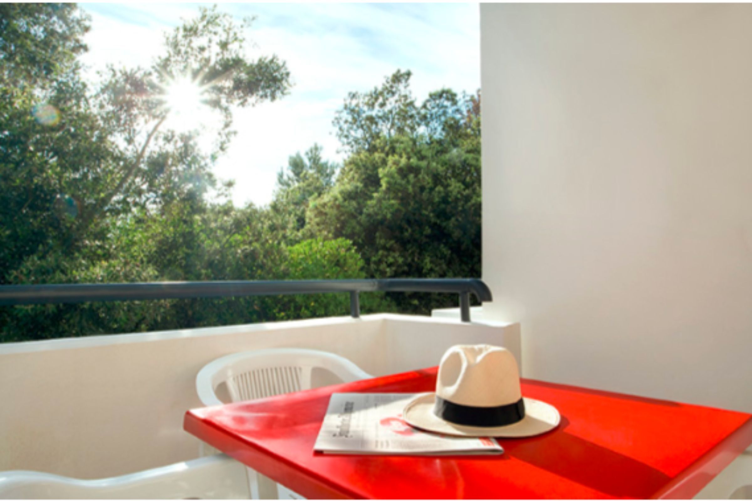 Lanterna Resort - Image 4