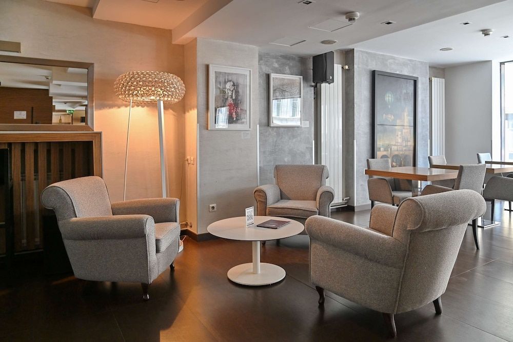 Belgrade Art Hotel - Image 7