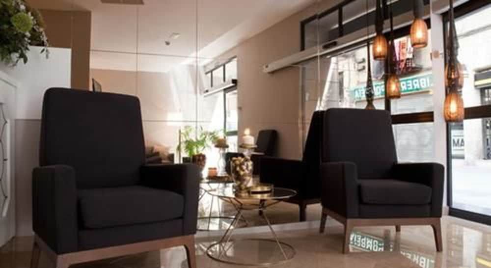 May Ramblas Hotel - Image 5