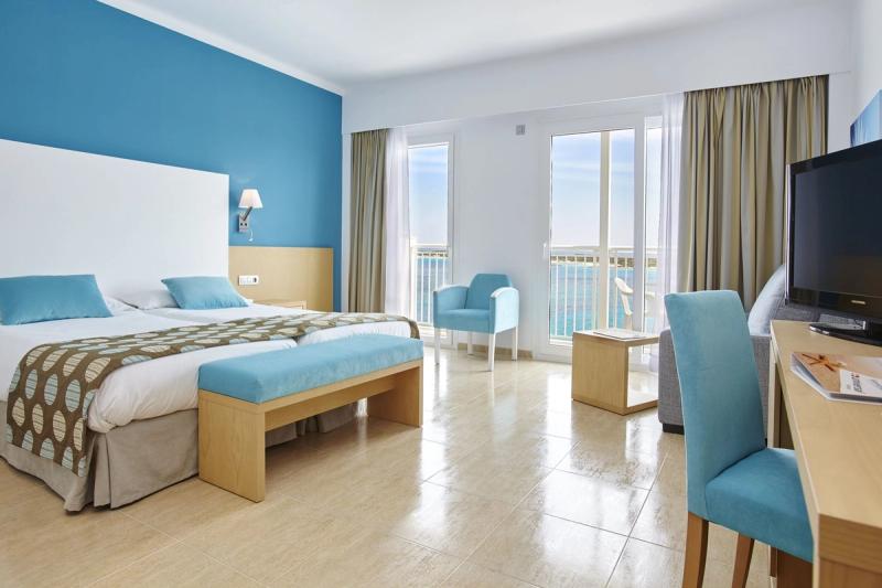 Universal Hotel Marques - Image 2