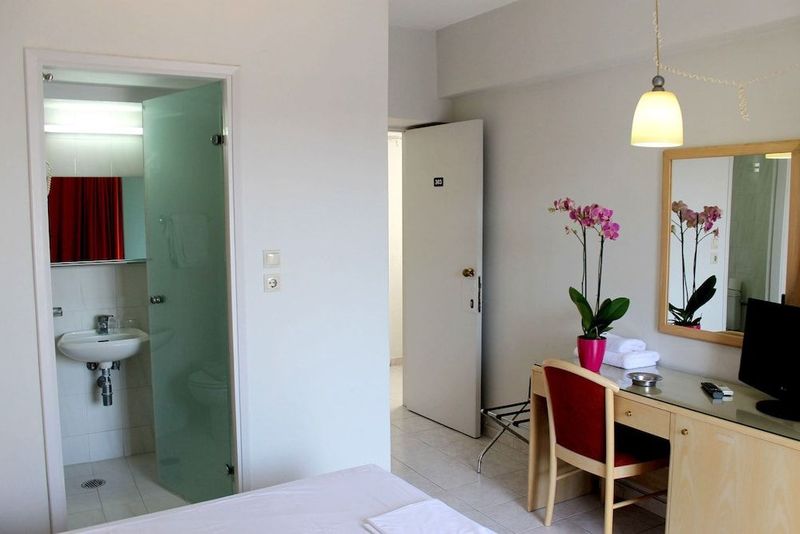 Savoy Hotel - Image 4