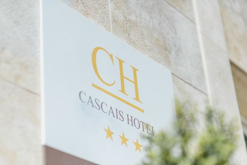 Cascais Hotel - Image 2