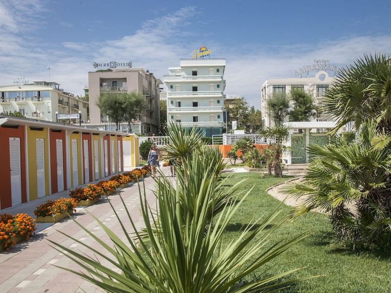 Levante - Image 9