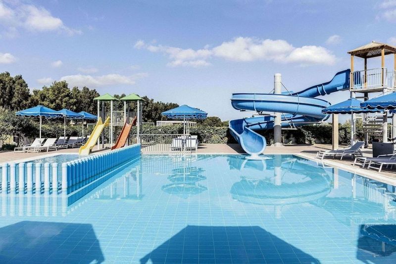 Ramira Beach Hotel - Image 10