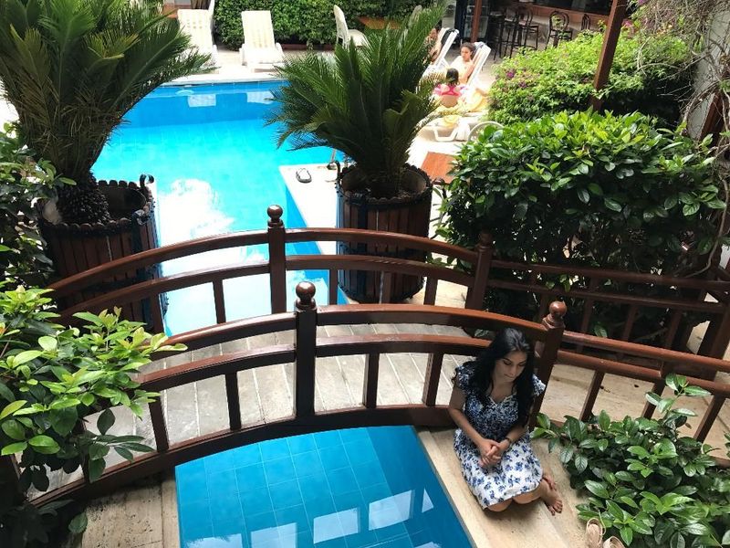 Karyatit Hotel - Image 8