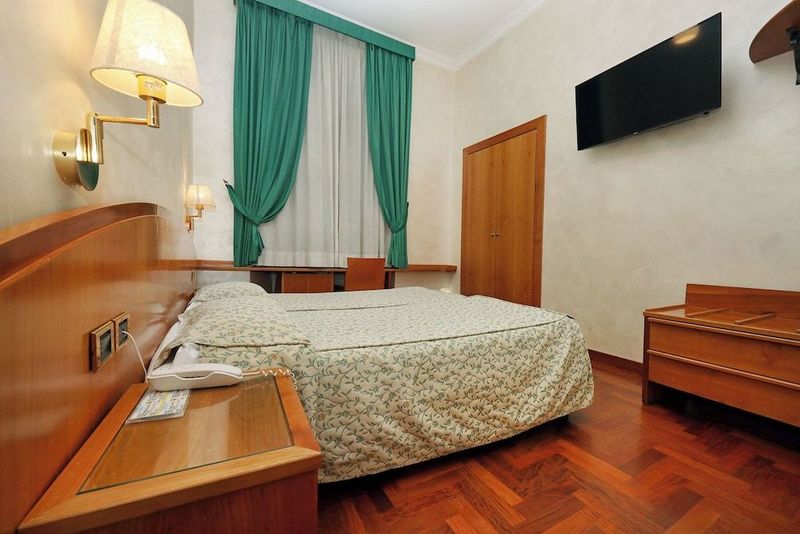 Hotel Corot - Image 9
