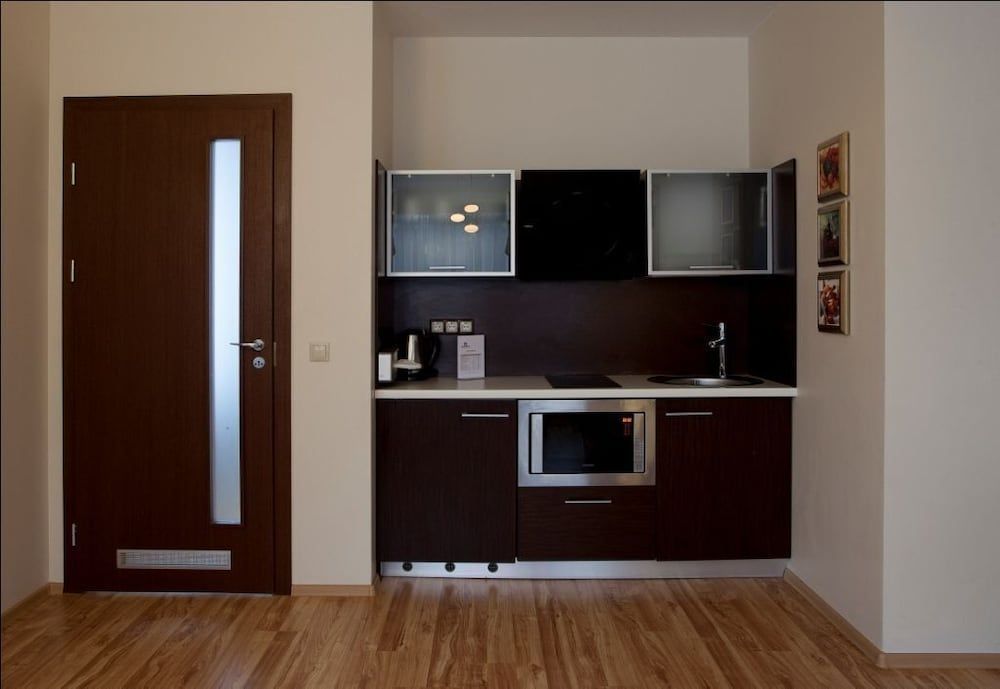 Ararat All Suites Hotel - Image 2