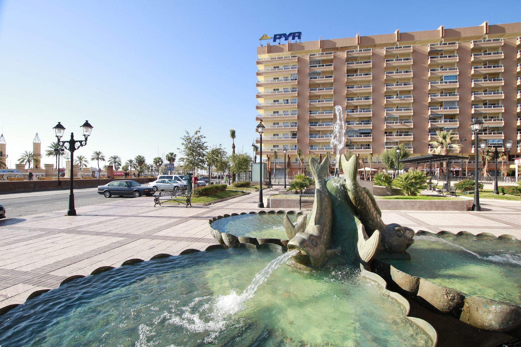 Aparthotel PYR Fuengirola - Image 5