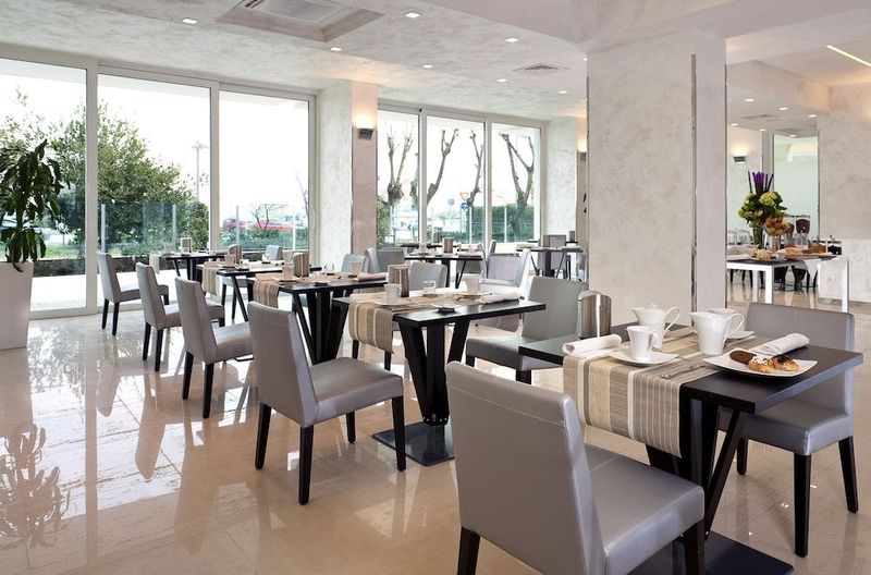 Mercure Rimini Artis - Image 9