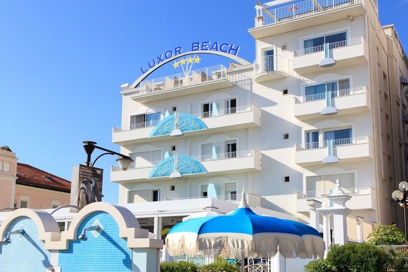 Hotel Luxor Beach - Image 9