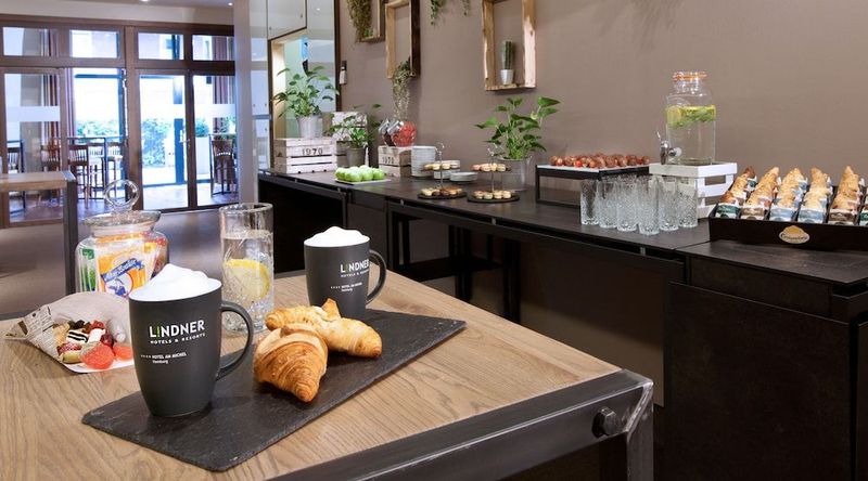 Lindner Hotel Am Michel - Image 3