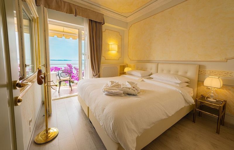 Hotel Villa Florida - Image 8