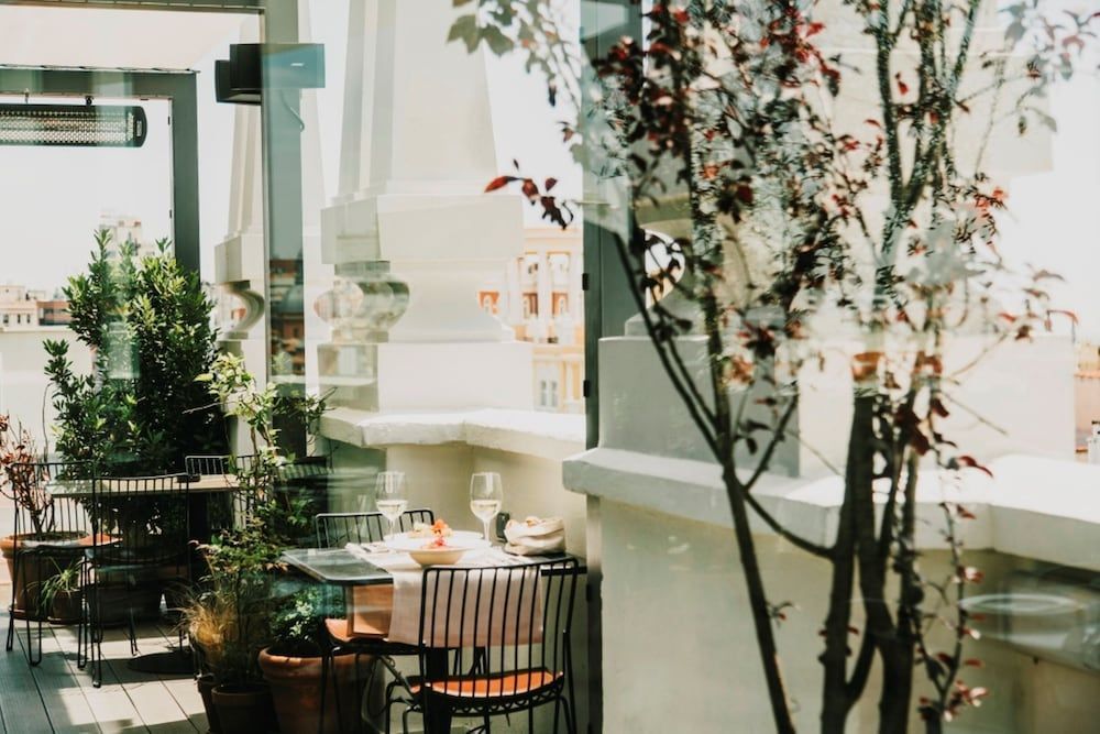 Dear Hotel - Image 9