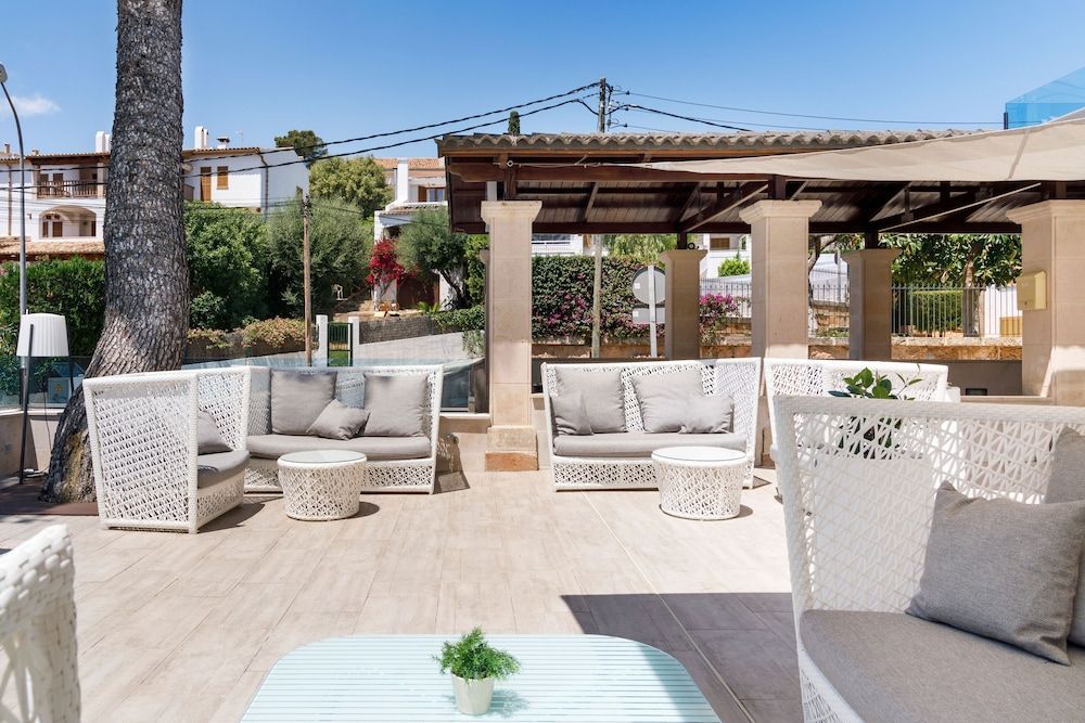 Mar Hotels Alcanada - Image 8
