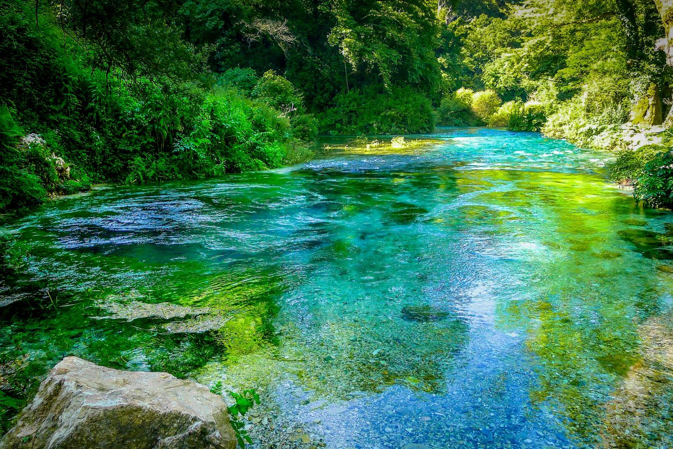 Opplev de naturlige kildene The Blue Eye (Syri i Kaltër) på ferie i Albania