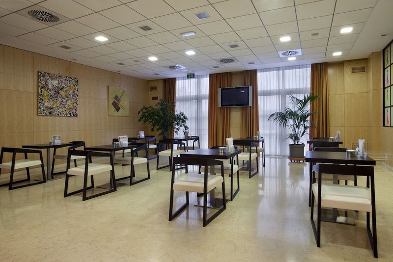 Crowne Plaza Padova - Image 4