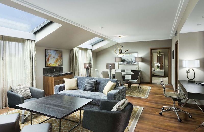 DoubleTree by Hilton Hotel & Conference Centre Warsaw - Image 5