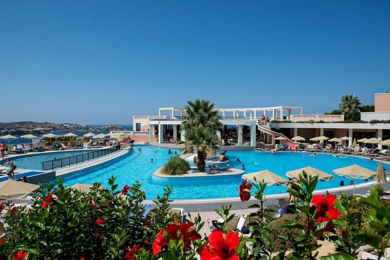 Athina Palace Resort & Spa - Image 7