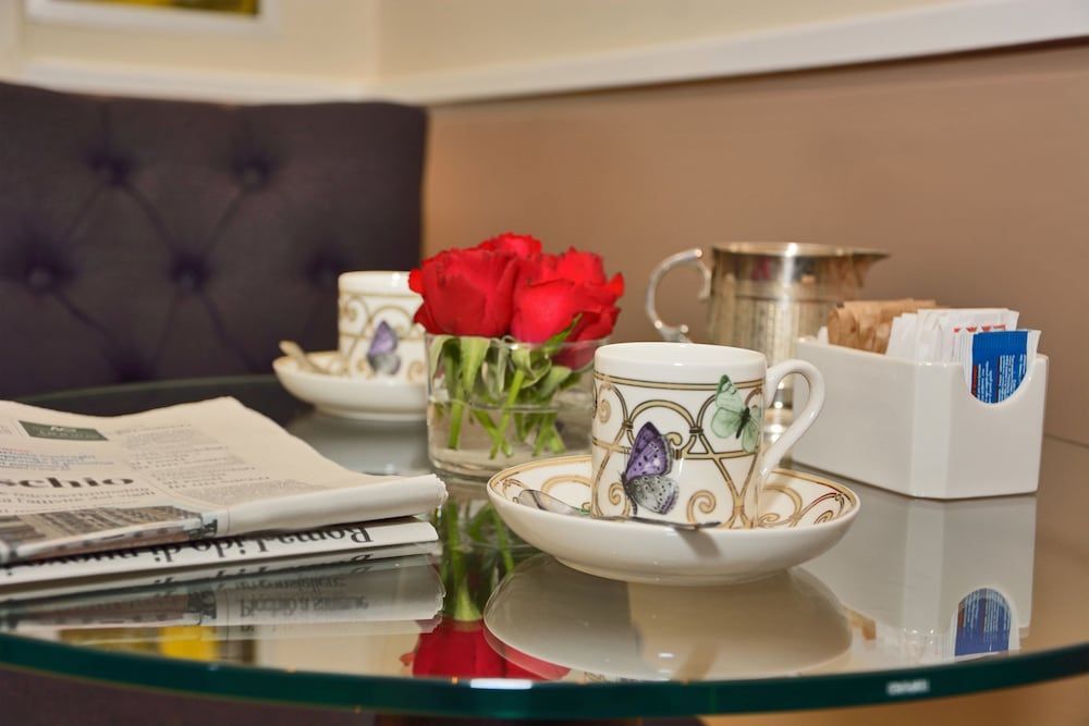 LH Hotel Lloyd Rome - Image 10