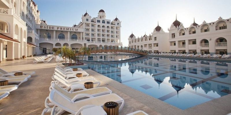 Oz Hotels Side Premium - Image 1