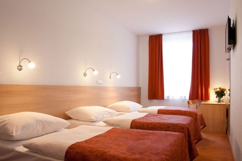 Ambiance Hotel Praha - Image 6