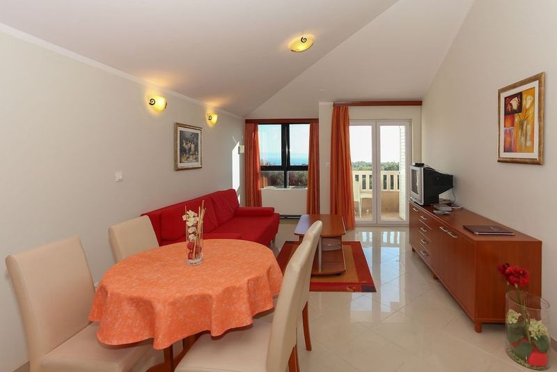 Aparthotel Astoria - Image 7