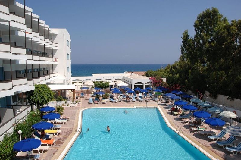 Belair Beach Hotel - Image 9