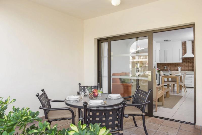 Royal Sunset Beach Club - Image 2