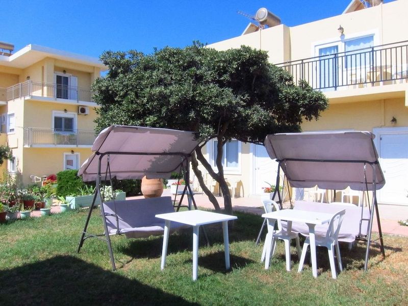 Baladinos Apartments - Image 2