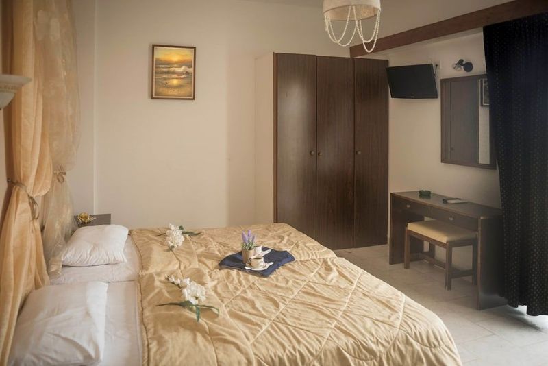 Antonios Hotel - Image 8