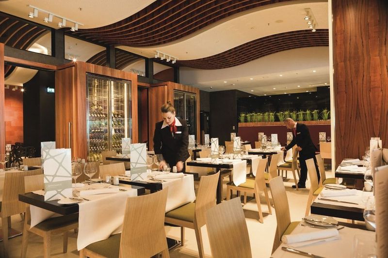 Hotel Riu Plaza Berlin - Image 7