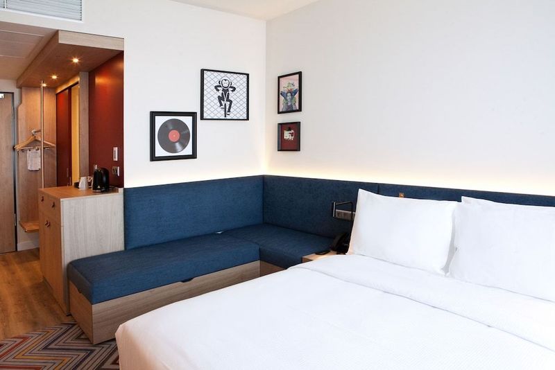 Hampton by Hilton Vienna Messe - Image 8