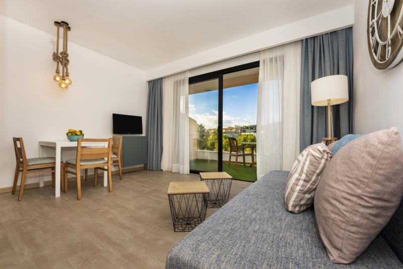 Apartamentos S'Olivera - Image 4