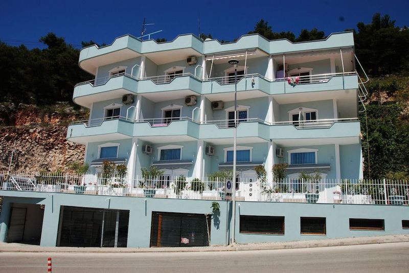 Bebi Apartments - Image 1