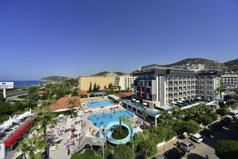 White City Beach Hotel - Image 6
