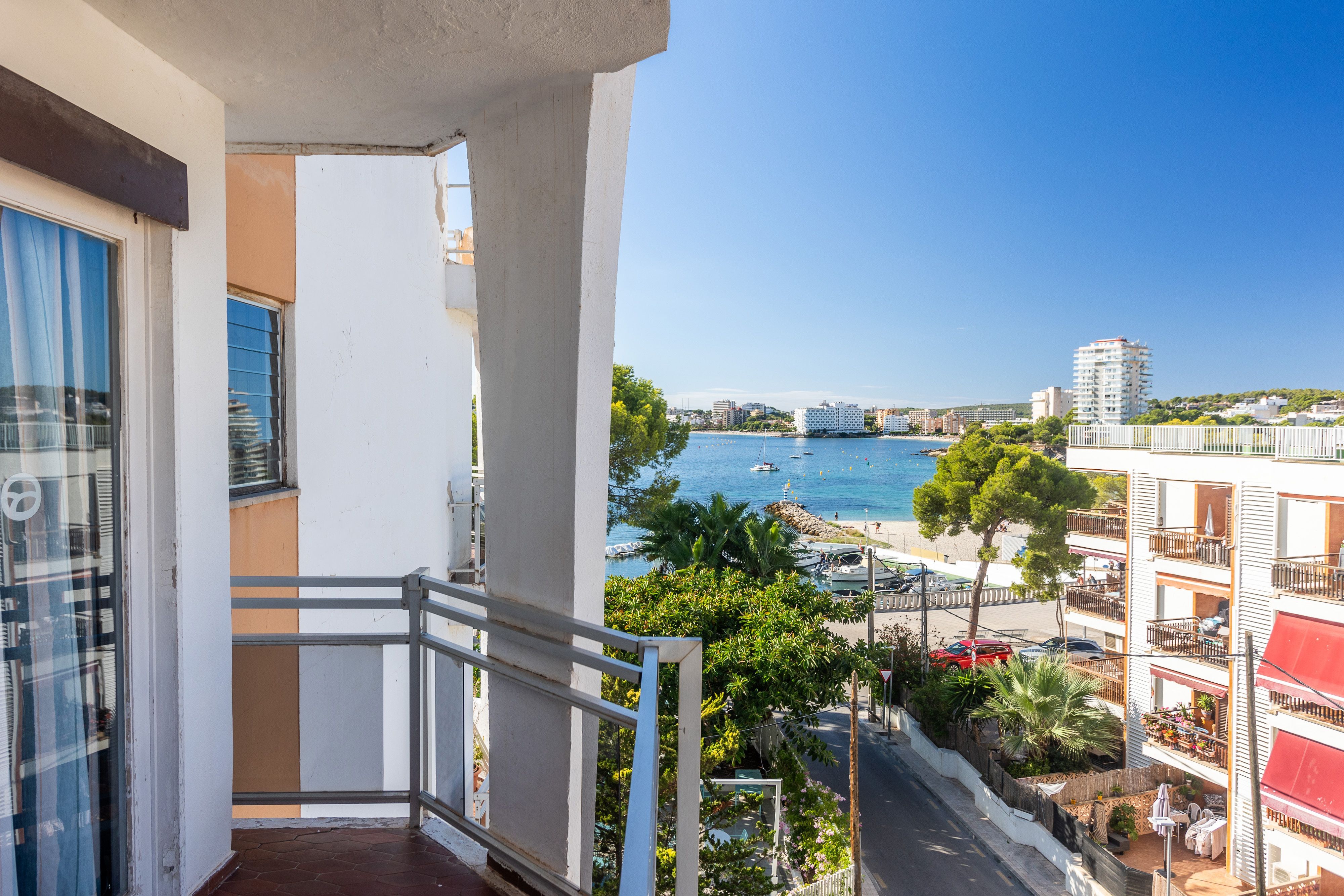 Apartamentos Roc Portonova - Image 3