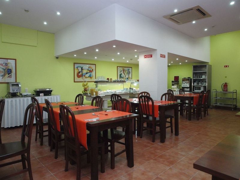 Portimão Center Hotel - Image 8