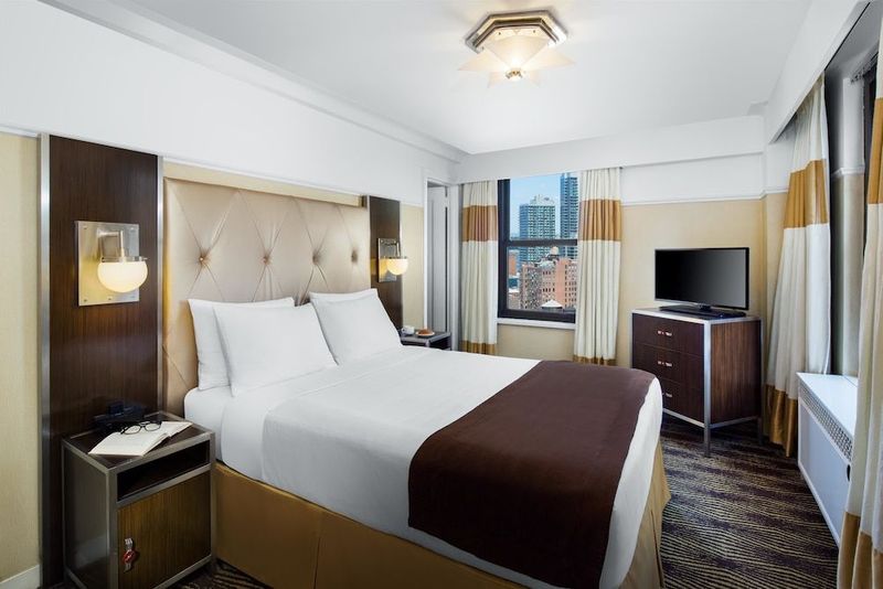 The New Yorker, A Wyndham Hotel - Image 5